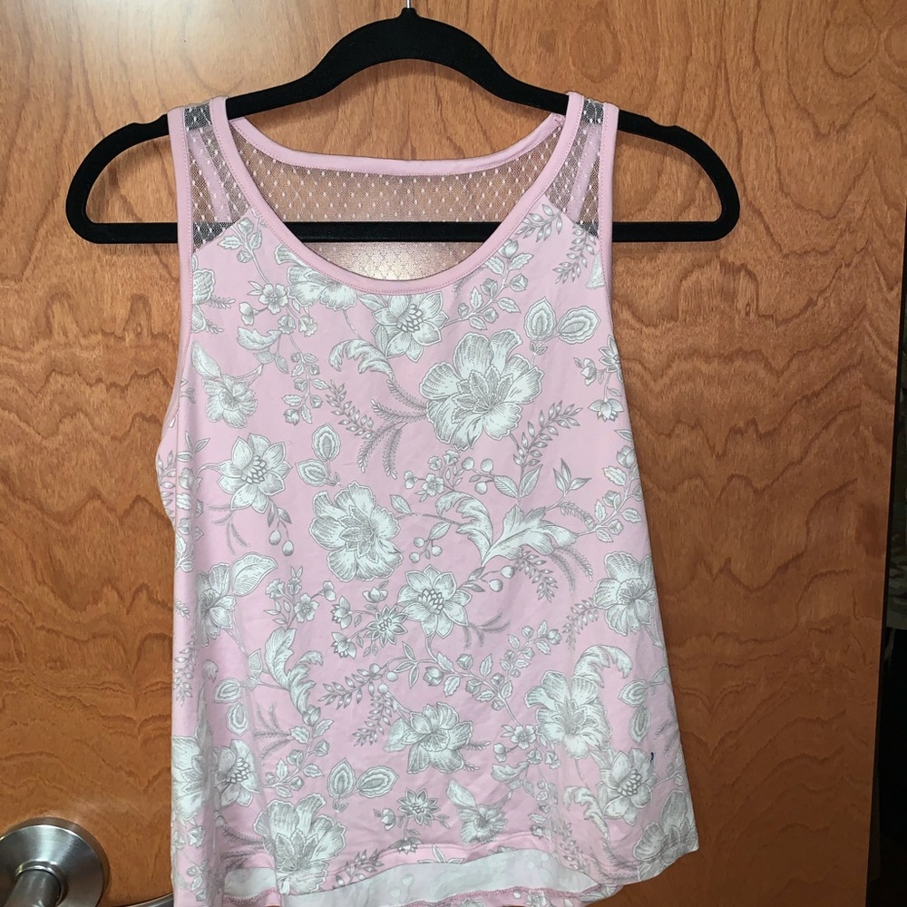 Pink/purple flower sleep top
